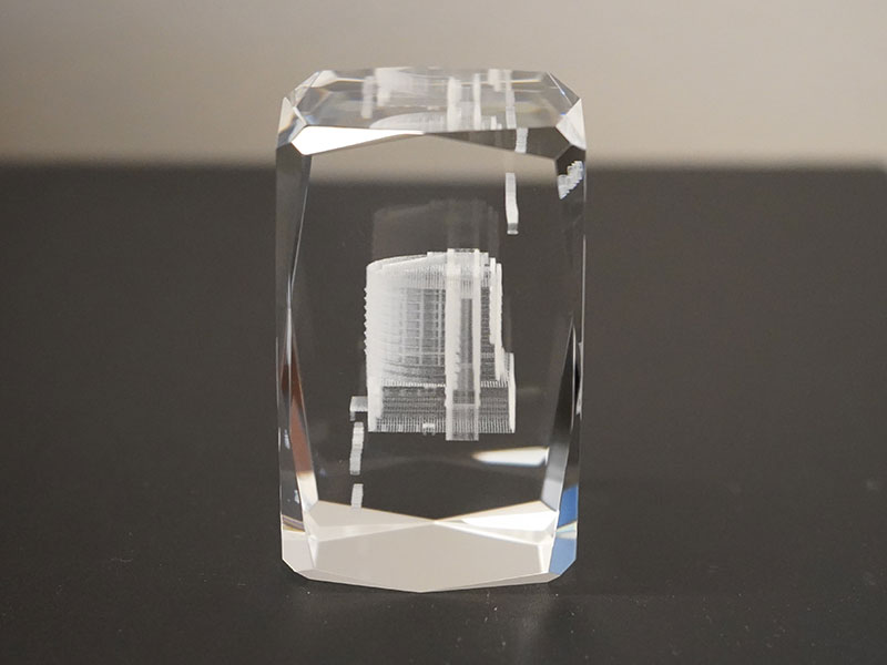 3Dクリスタル 直方体24面カット50x30 の画像2